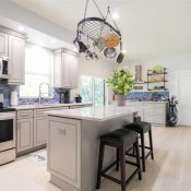 Listing MFR596136602