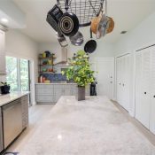 Listing MFR596136602