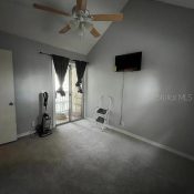 2300 TWELVE OAKS DR #J6
