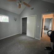 2300 TWELVE OAKS DR #J6