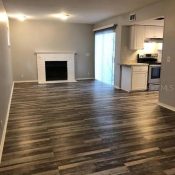 2300 TWELVE OAKS DR #J6