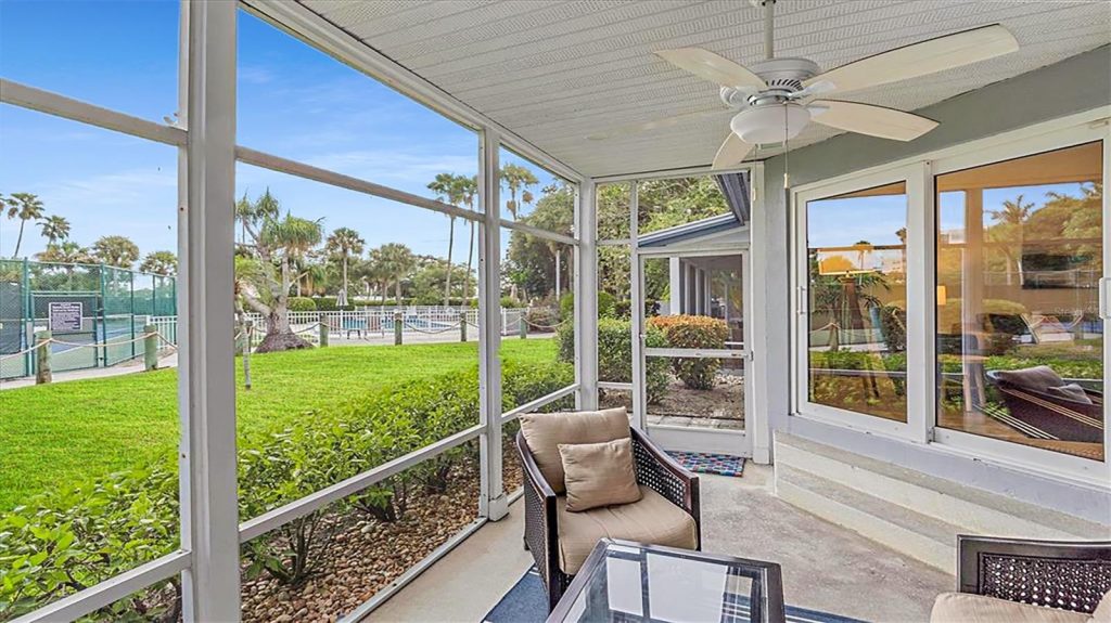 1204 SIESTA BAYSIDE DR #1204-D