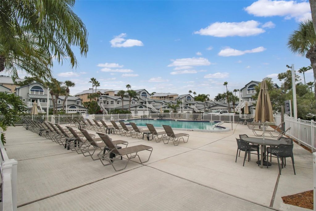 1339 SIESTA BAYSIDE DR #1339-C