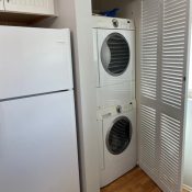 206 LAKEWOOD DR #206