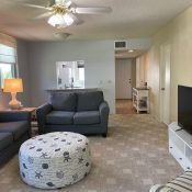 206 LAKEWOOD DR #206