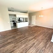 1005 EAGLE POND DR #1005