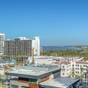 301 QUAY COMMONS DR #704