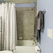 17810 GAWTHROP DR #207