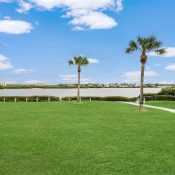 1366 SIESTA BAYSIDE DR #1366-F