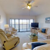 448 BOUCHELLE DR #305