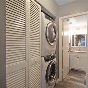 2124 N TAMIAMI TRL #101